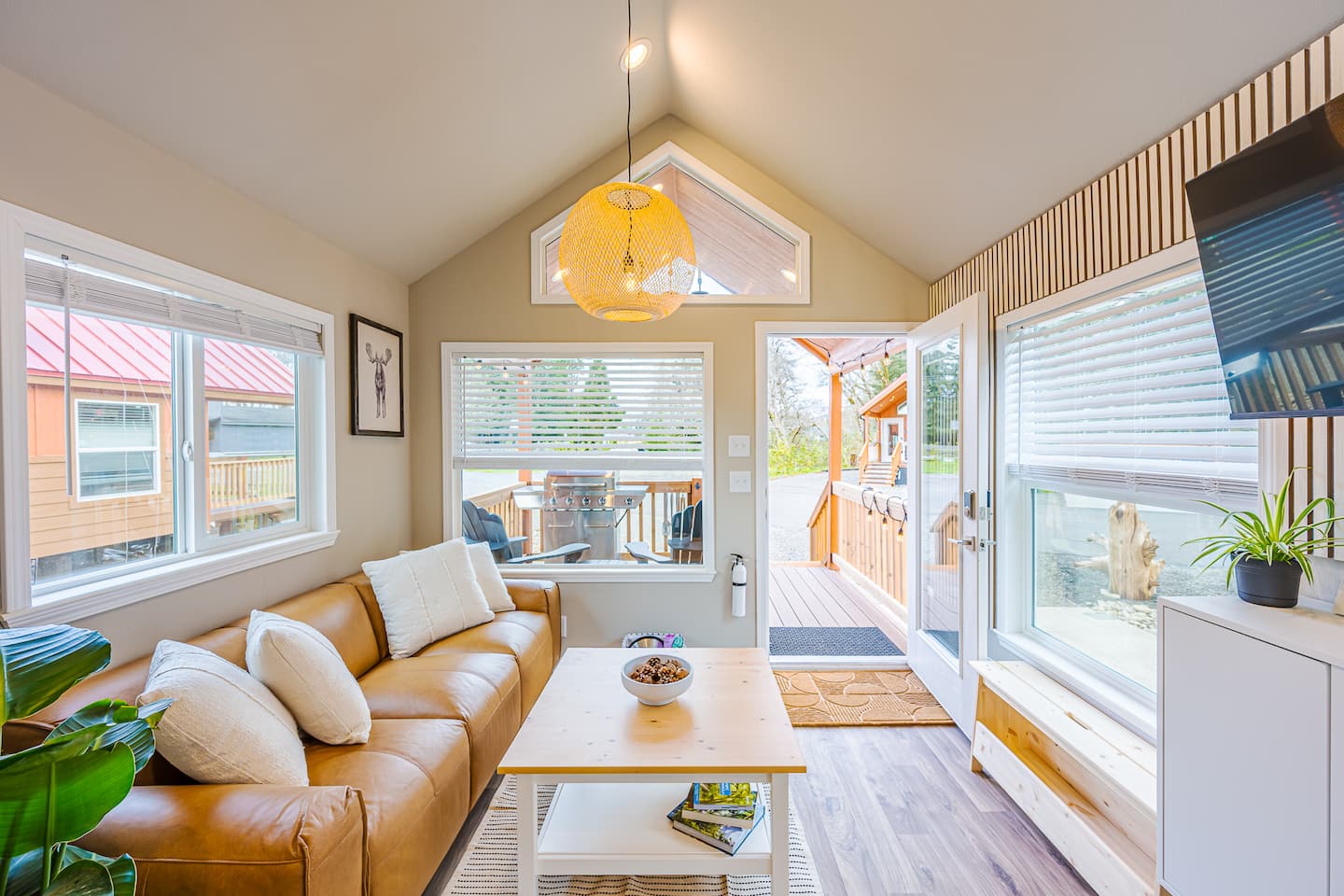 Rainforest Tiny Home Retreat: Nordic, photo 3