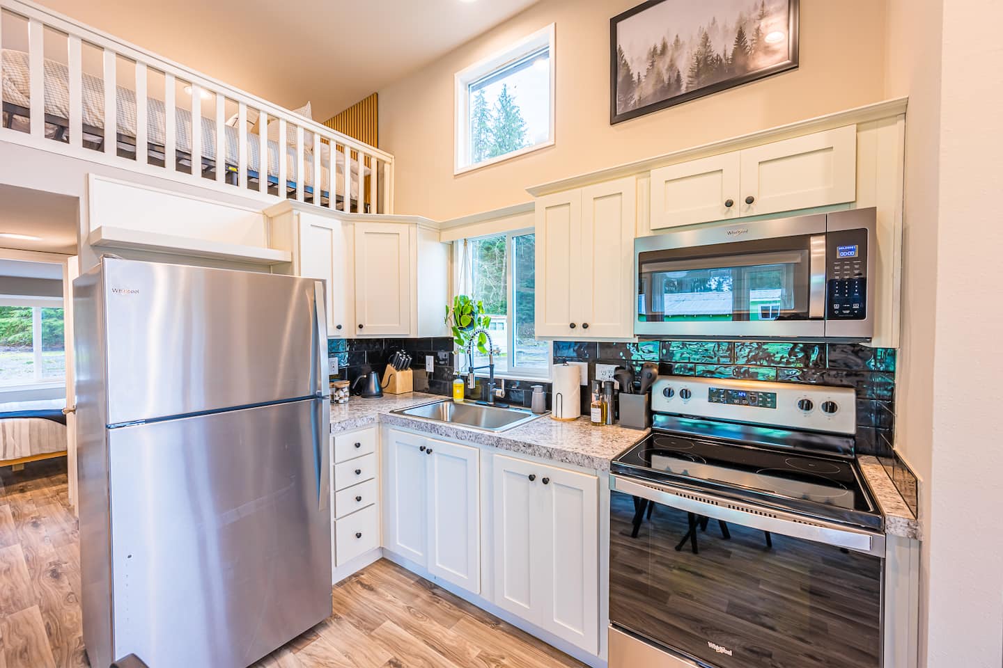 Rainforest Tiny Home Retreat: Rustic Modern, photo 8