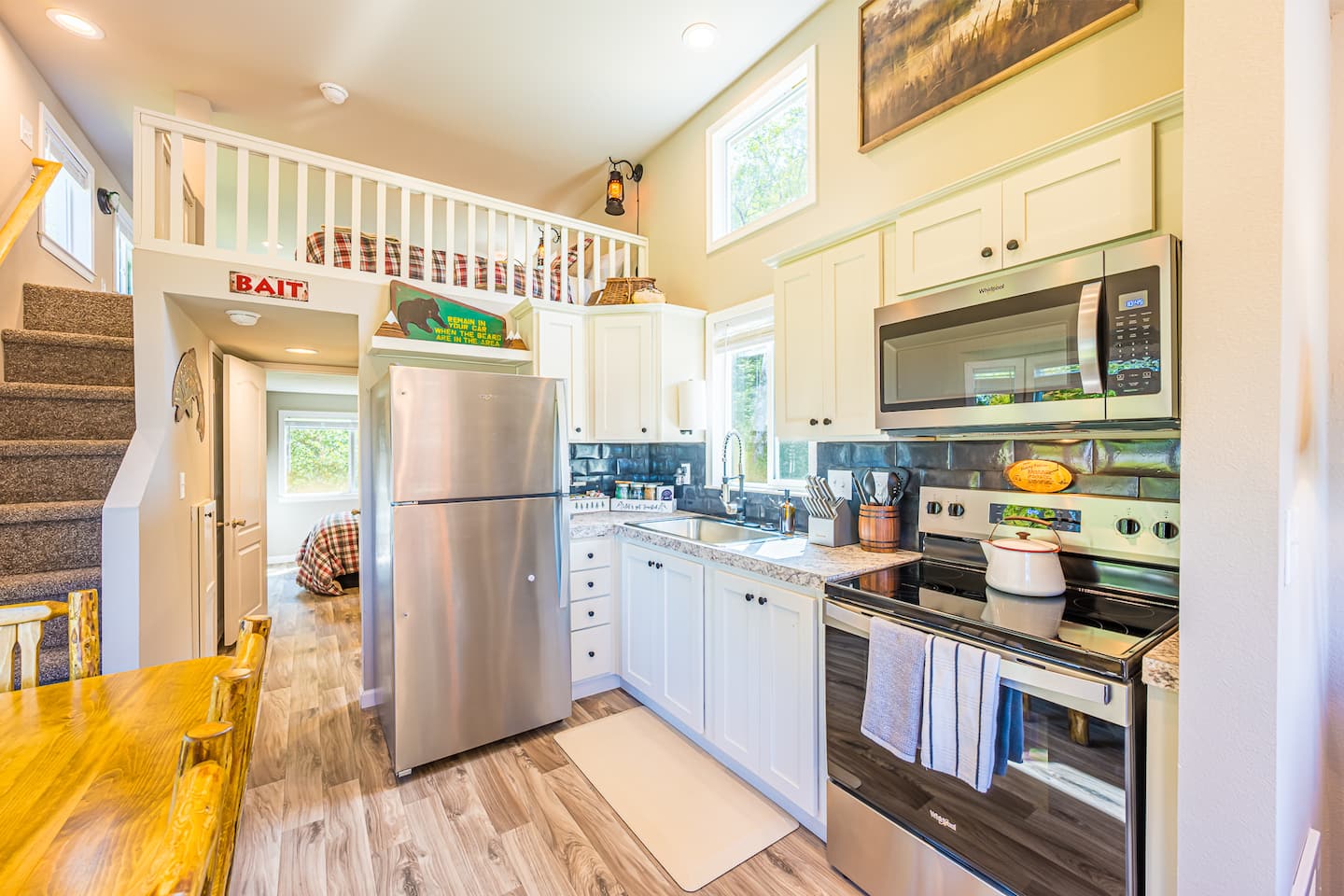 Rainforest Tiny Home Retreat: Fishing Cabin, photo 6