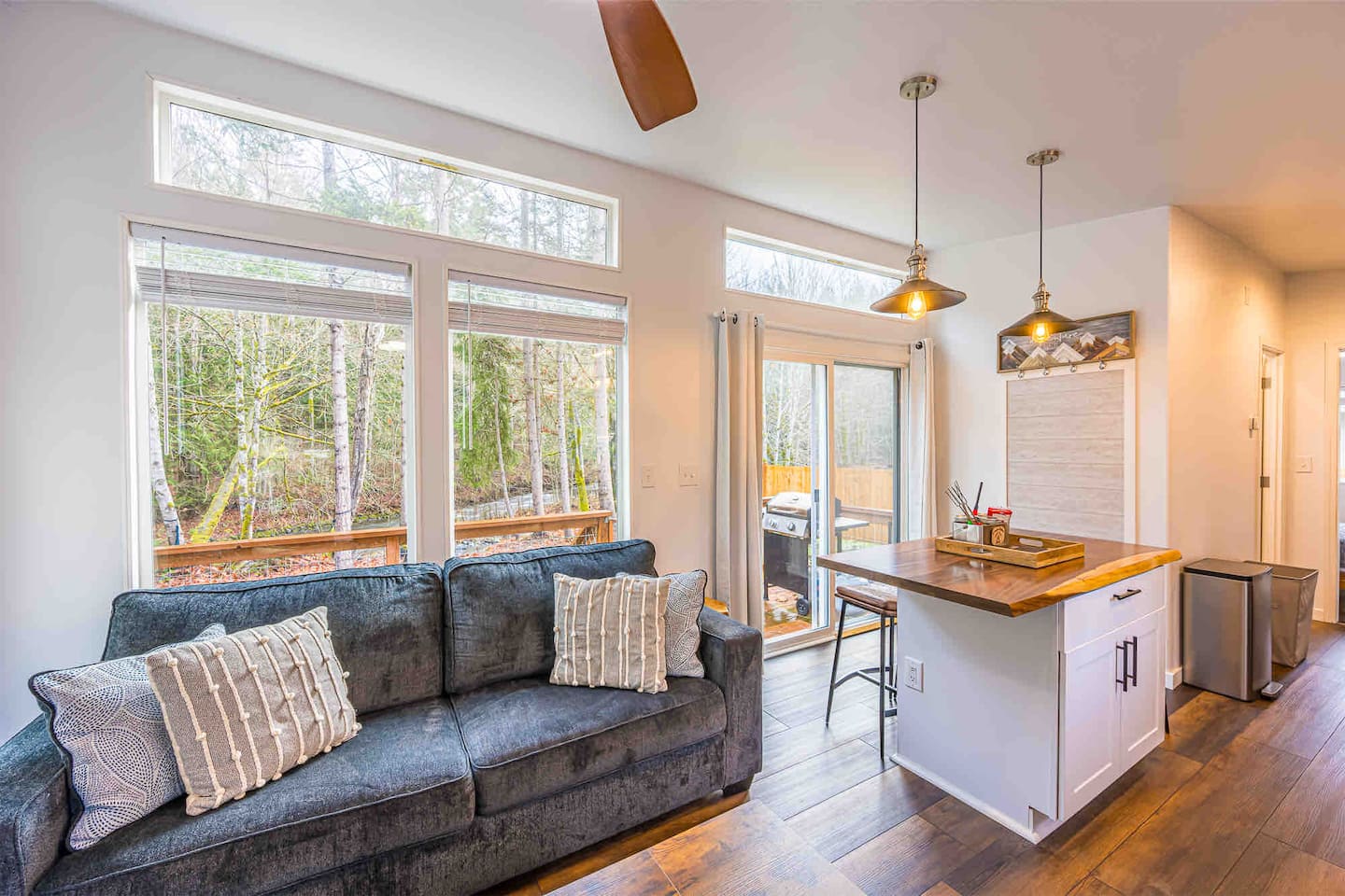 Rivers Edge:river side tiny home, photo 7