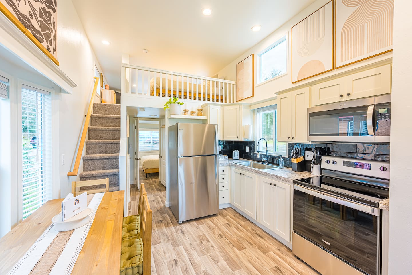 Rainforest Tiny Home Retreat: Boho, photo 5