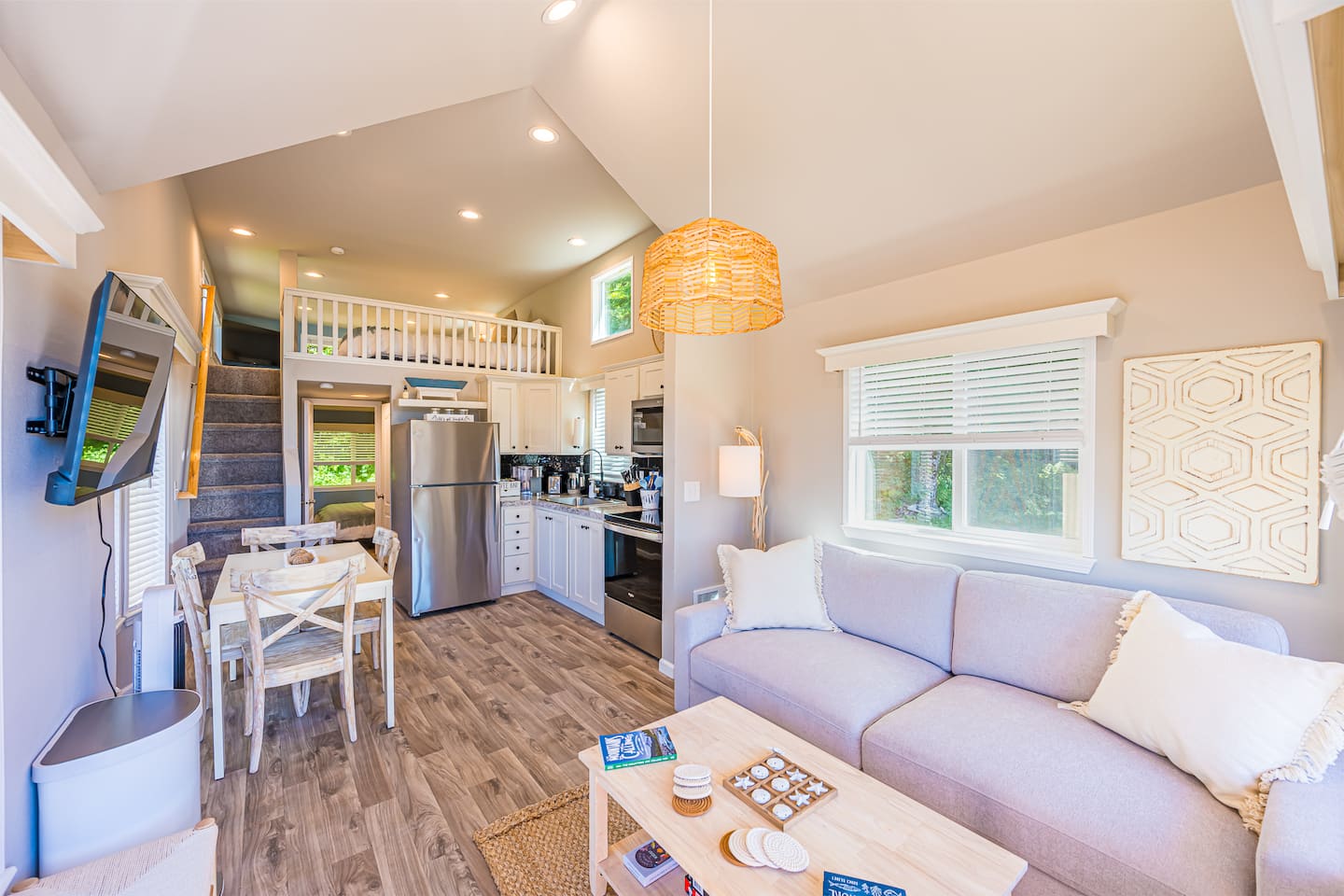 Rainforest Tiny Home Retreat: Coastal, photo 3