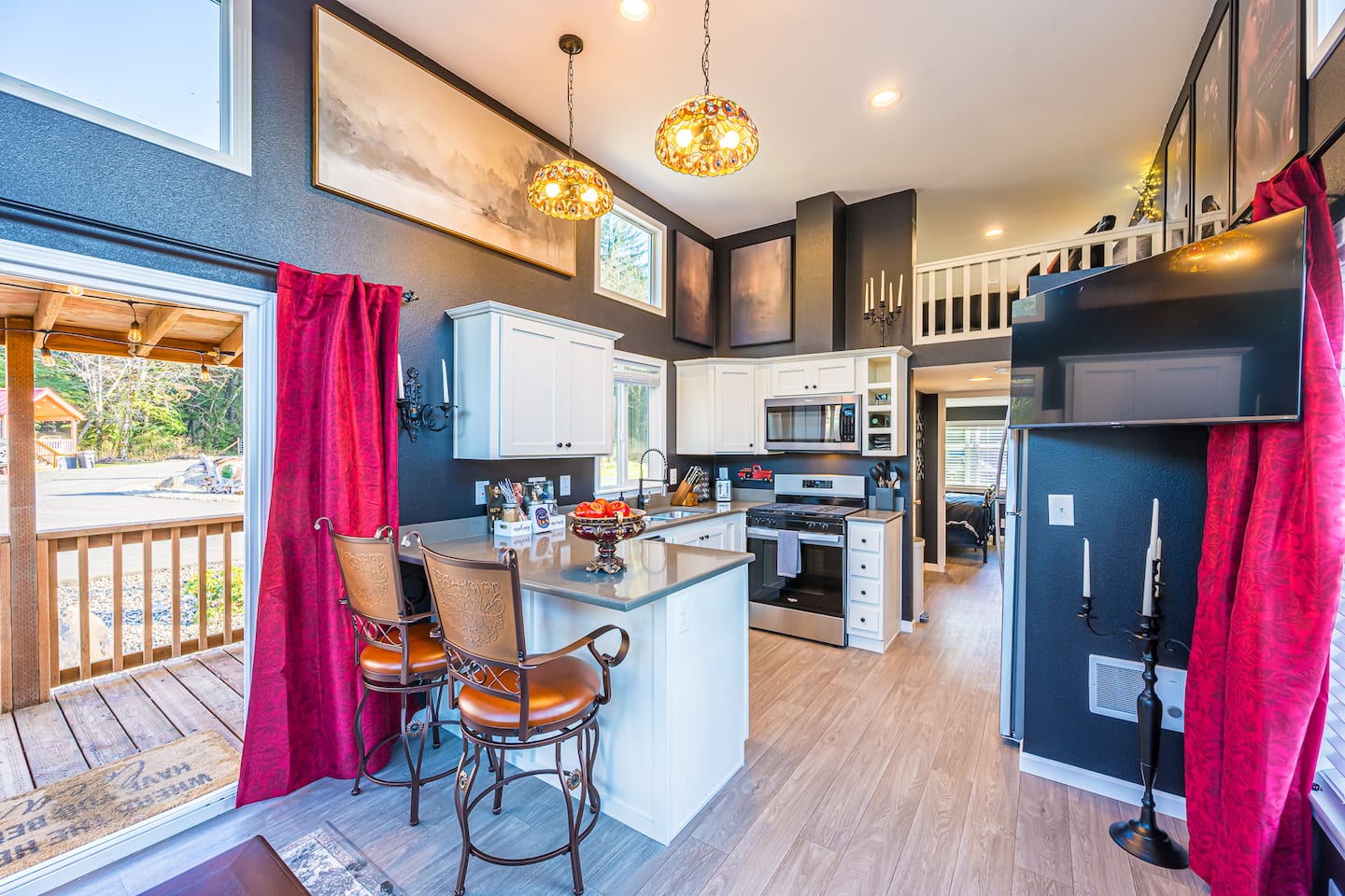 Rainforest Tiny Home Retreat: Twilight Edition, photo 3