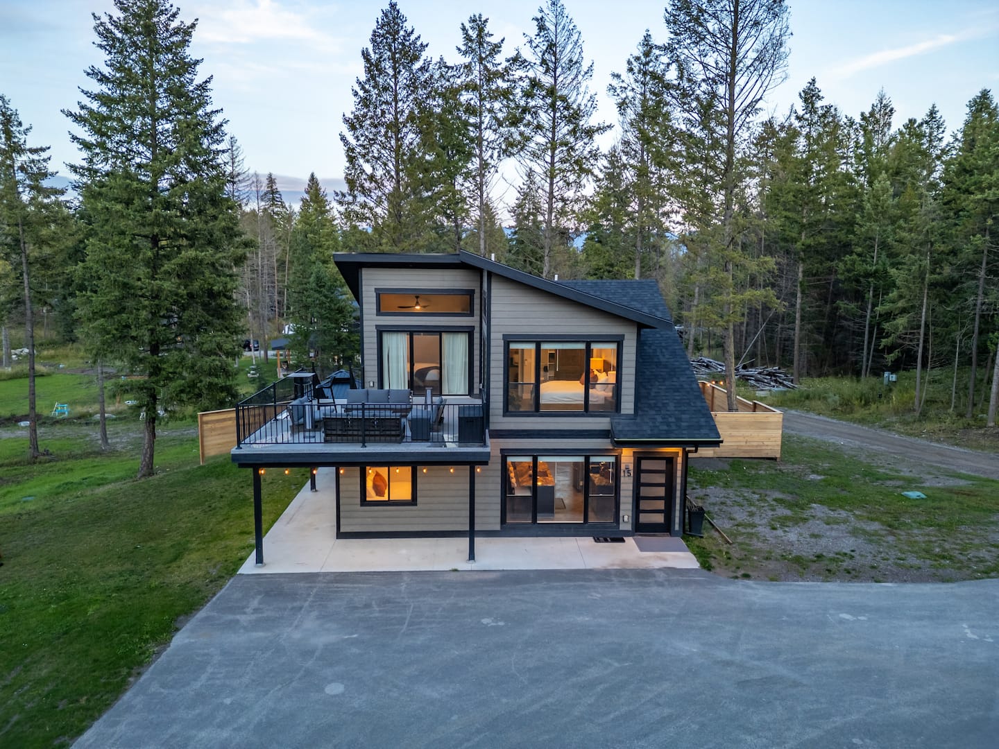 Secluded Luxury Glacier NP — luxury home vacation rental in Whitefish, MT near Glacier National Park, photo 8