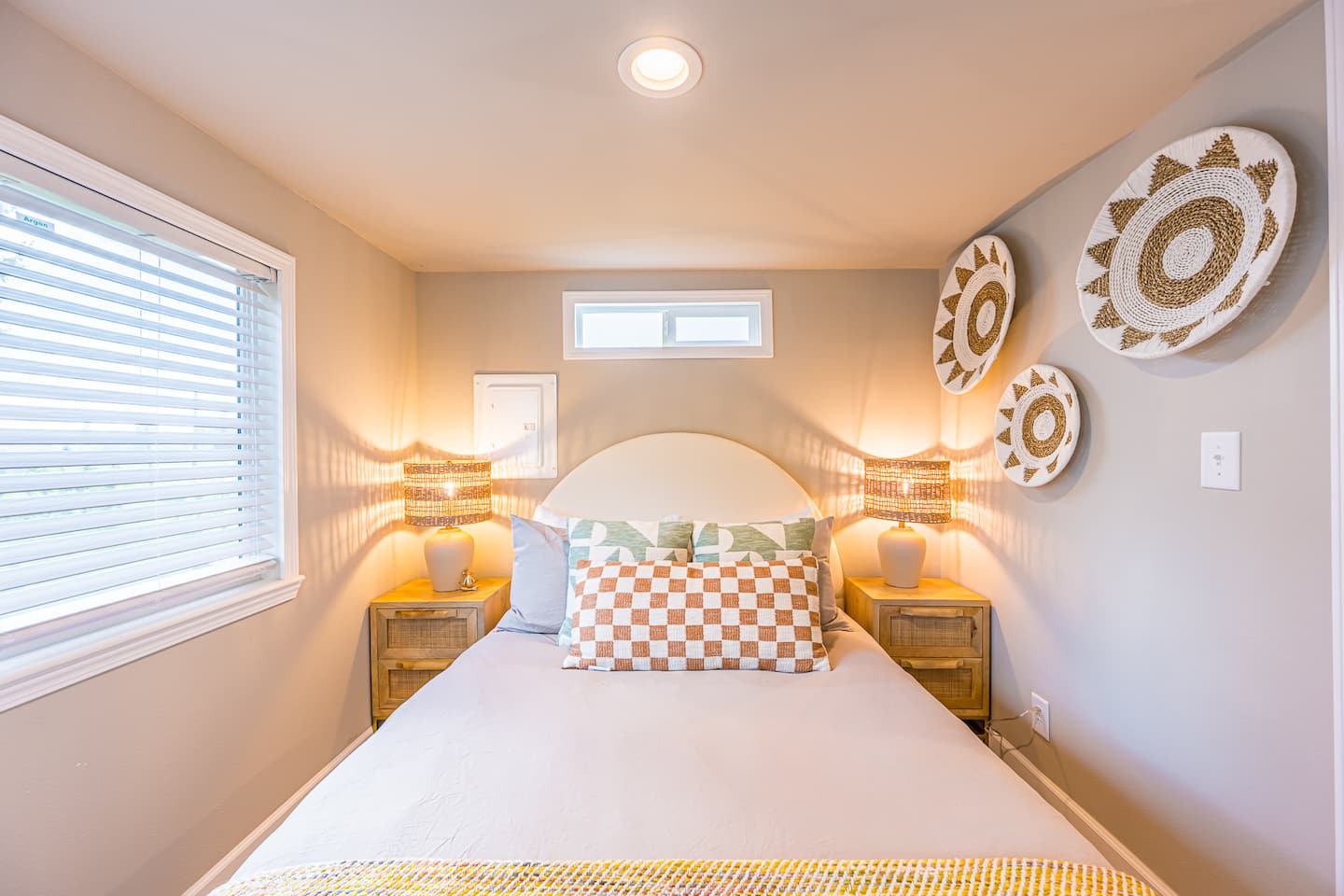 Rainforest Tiny Home Retreat: Bohemian Cottage, photo 7