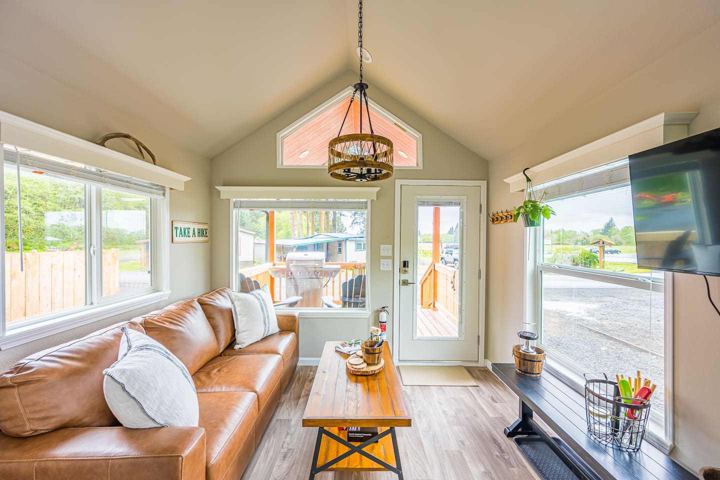 Rainforest Tiny Home Retreat: Rustic, photo 7