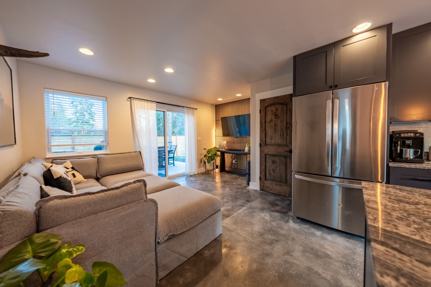 Secluded Luxury Glacier NP — luxury home vacation rental in Whitefish, MT near Glacier National Park, photo 2